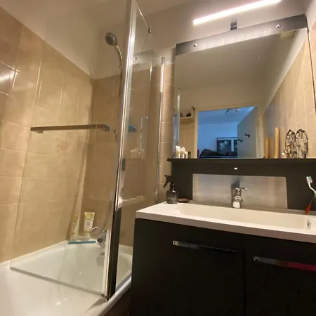 Duplex Rooftop Acces Plage Par Chemin Prive Appartement Hyères